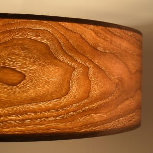 Lampada da soffitto con paralume effetto legno "AGUDES" - 3xE27