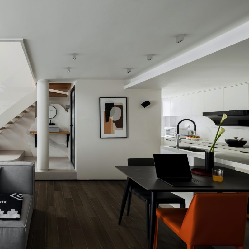 Faretto lineare LED bianco da superficie - 20W - UGR18 - CRI90 - OSRAM Chip Faretto lineare LED bianco da superficie - 20W - UGR18 - CRI90 - OSRAM Chip