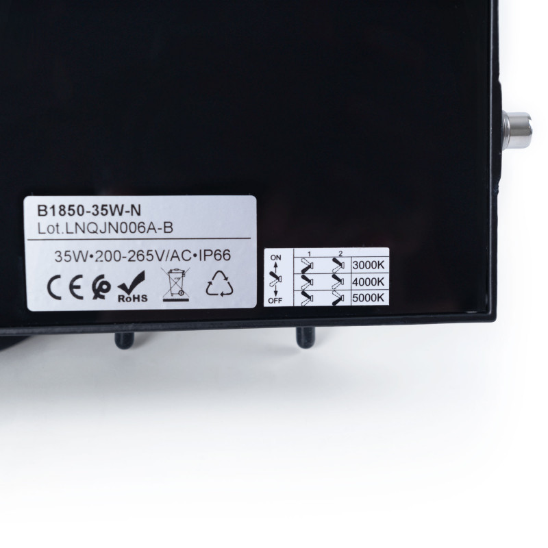 Faro LED esterno 35W CCT - Serie "PRO" - 110lm/W - IP66 | fari led per esterno Faro LED esterno 35W CCT - Serie "PRO" - 110lm/W - IP66 | fari led per esterno