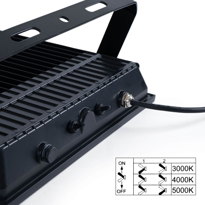 Faro LED esterno 150W CCT - Serie "PRO" - 110lm/W - IP66 | fari led esterno Faro LED esterno 150W CCT - Serie "PRO" - 110lm/W - IP66 | fari led esterno