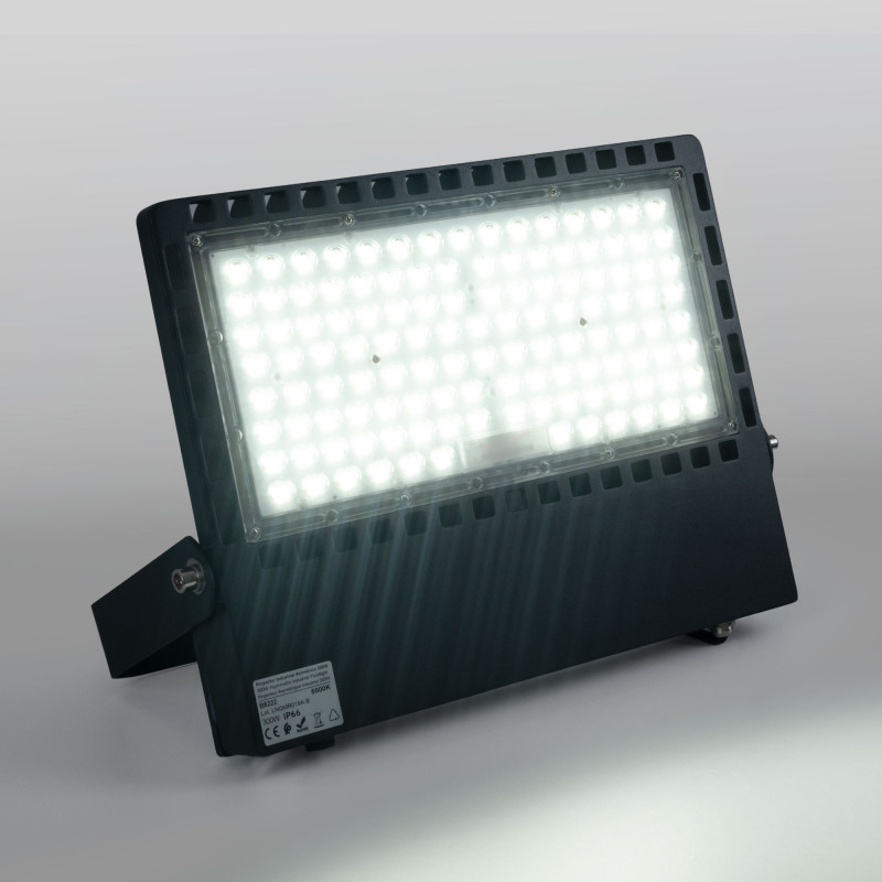 Faro LED asimmetrico per esterni 300W - 140lm/W- IP66 Faro LED asimmetrico per esterni 300W - 140lm/W- IP66