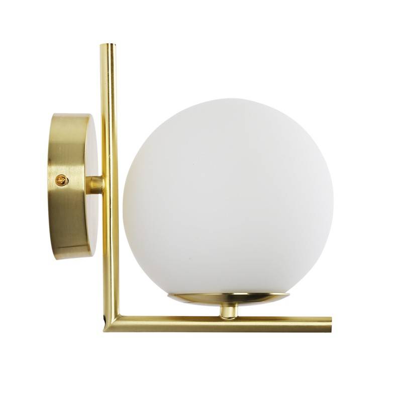 Glazen bol wandlamp "Margaret". Glazen bol wandlamp "Margaret".