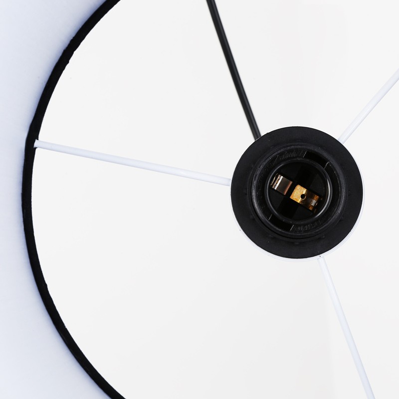 Lamp detail focus 2 Lamp detail focus 2