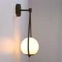 Clara" gouden glazen bol wandlamp