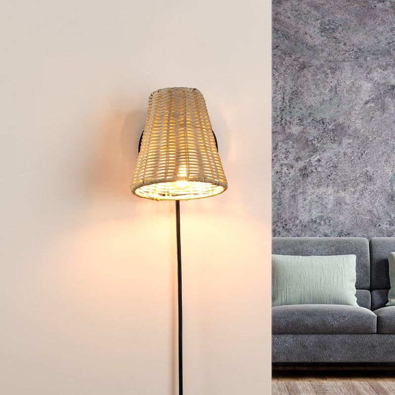 Rieten wandlamp met "Blind" stekker. E27 Rieten wandlamp met "Blind" stekker. E27