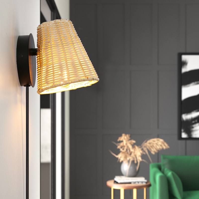 Rieten wandlamp met "Blind" stekker. E27 Rieten wandlamp met "Blind" stekker. E27