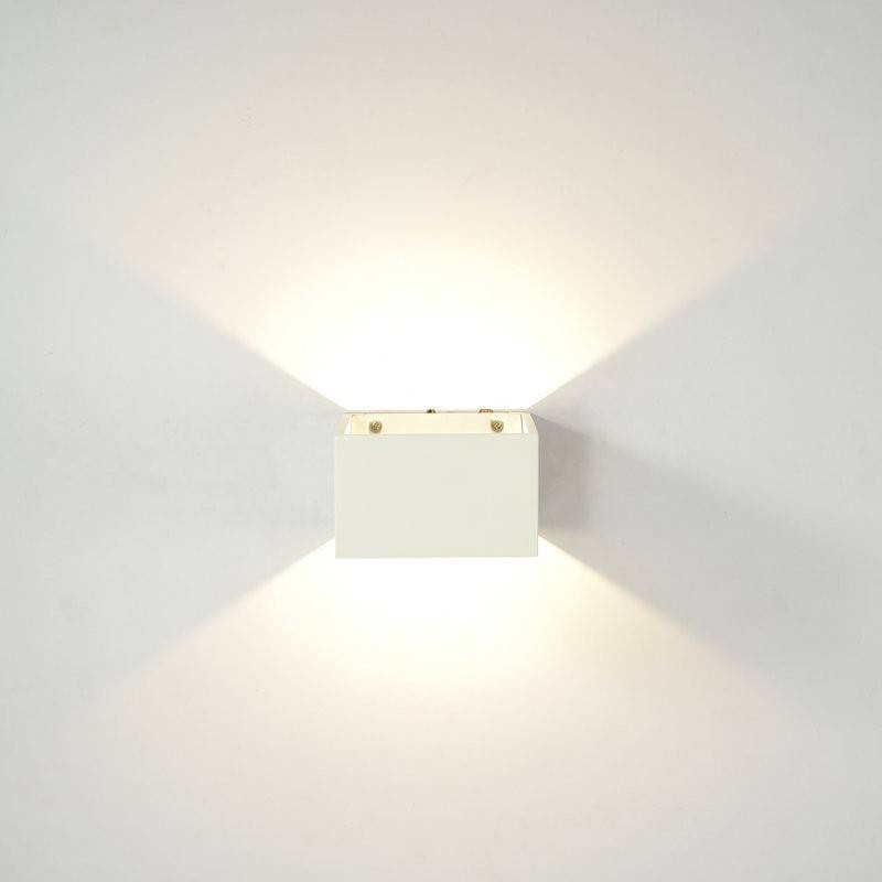 aplique de pared blanco