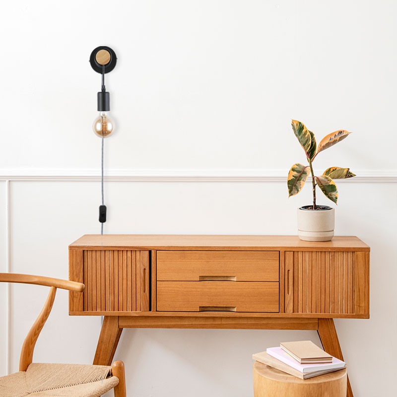 Aplique de pared madera con interruptor y enchufe "MILA" Aplique de pared madera con interruptor y enchufe "MILA"