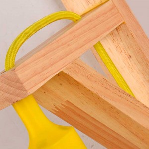 Aplique de pared nórdico "YOJO" escuadra de madera y colgante de silicona