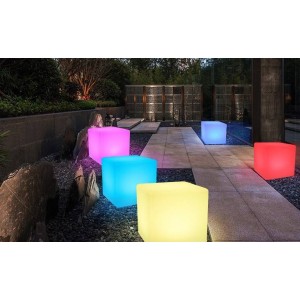 Cubo LED luminoso RGBW RESINA BRANCA, 40CM. 5W, IP65, SEM FIOS