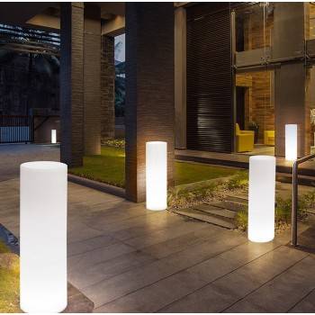 Vaso LED RGBW de Resina Branca 40X115CM 7W IP65 sem fio Vaso LED RGBW de Resina Branca 40X115CM 7W IP65 sem fio