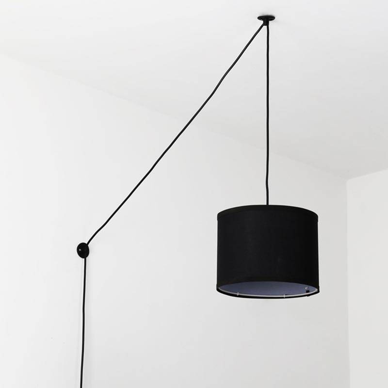 Candeeiro suspenso com cabo e ficha "KIM" Candeeiro suspenso com cabo e ficha "KIM"