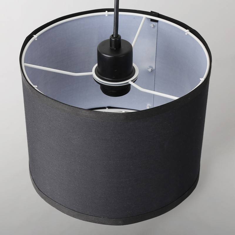 Candeeiro suspenso com cabo e ficha "KIM" Candeeiro suspenso com cabo e ficha "KIM"