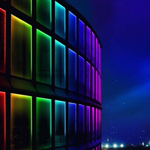 Iluminação arquitetural RGB