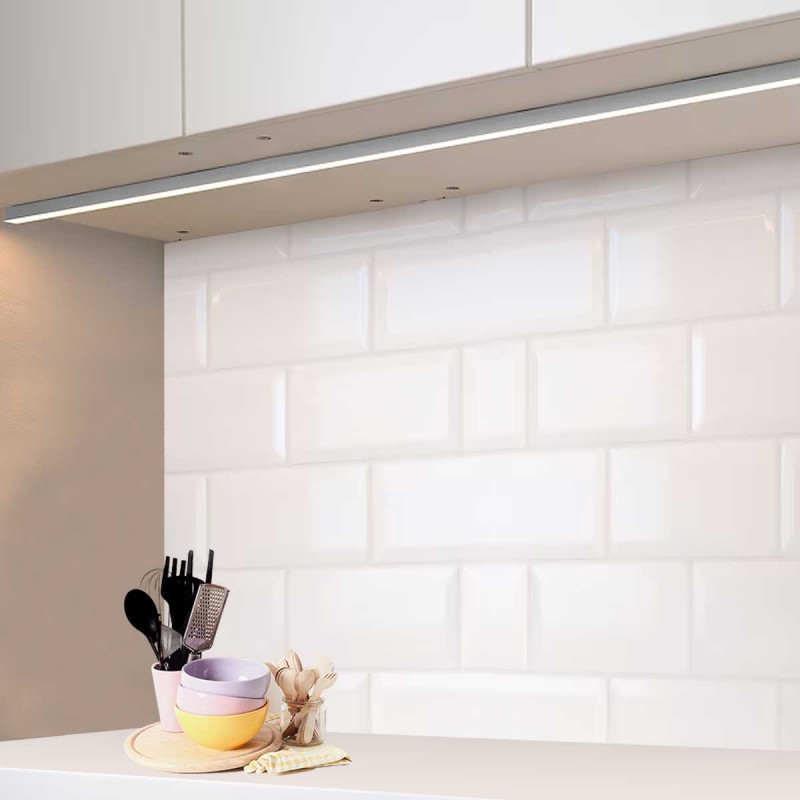 Perfil de alumínio para fita LED montado em superfície 17x15mm Perfil de alumínio para fita LED montado em superfície 17x15mm