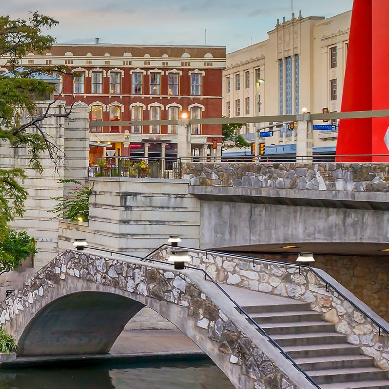 Candeeiros Solares LED com sensor PIR para iluminação pública