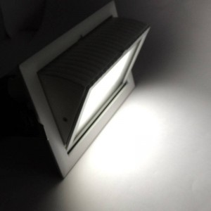 Downlight LED retangular basculante 38W 90°