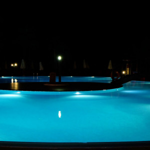 Luminárias submersíveis para piscinas